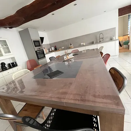 With Us , Your Nous Chez Vous Bécon-les-Granits